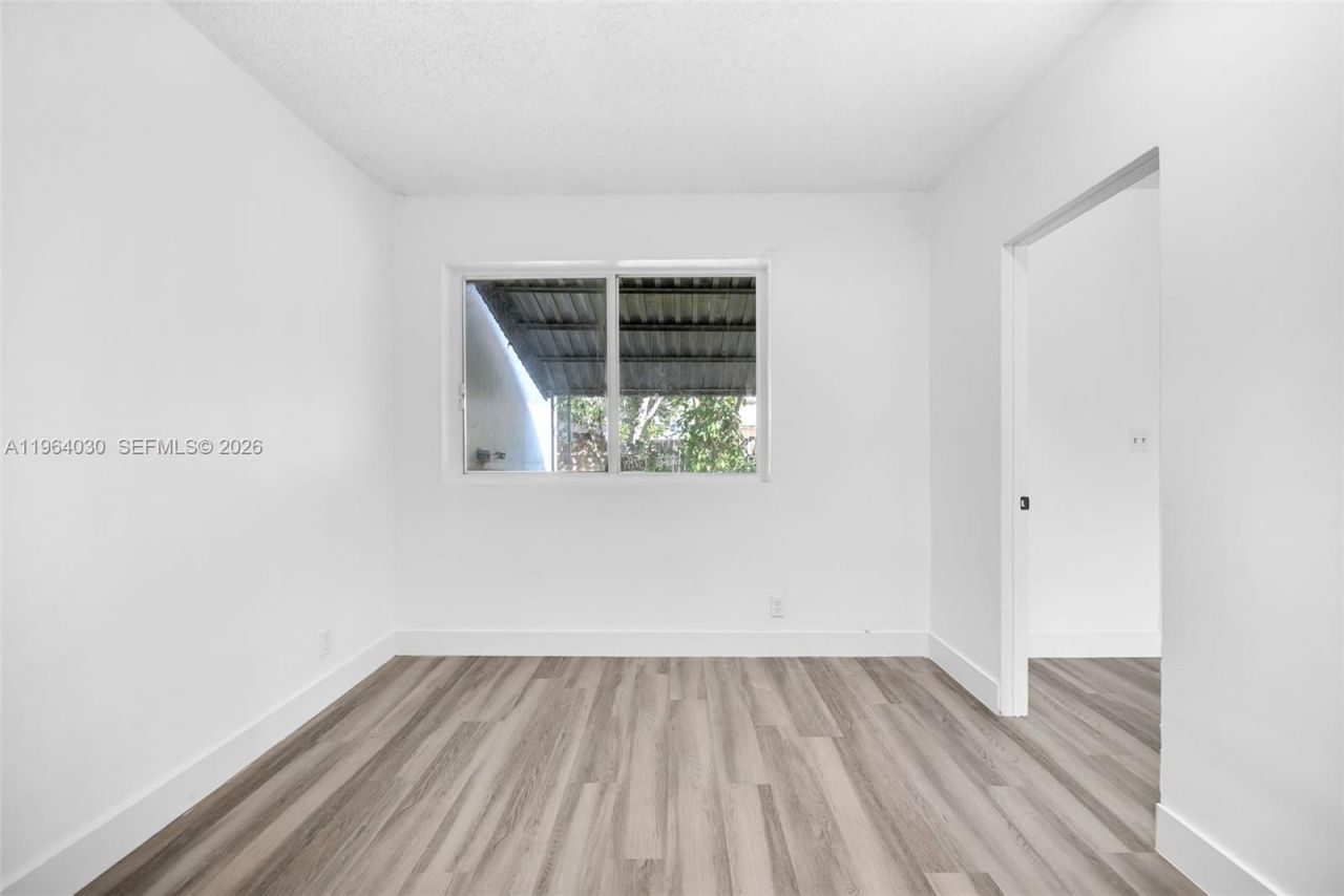 1391 NW 102nd St, Unit 1391, Miami, FL 33147 Photo