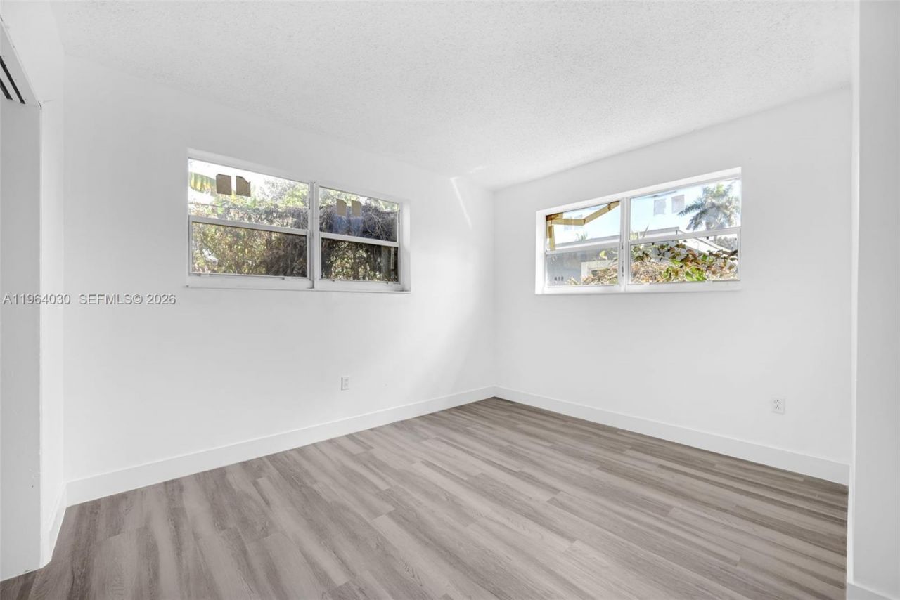 1391 NW 102nd St, Unit 1391, Miami, FL 33147 Photo