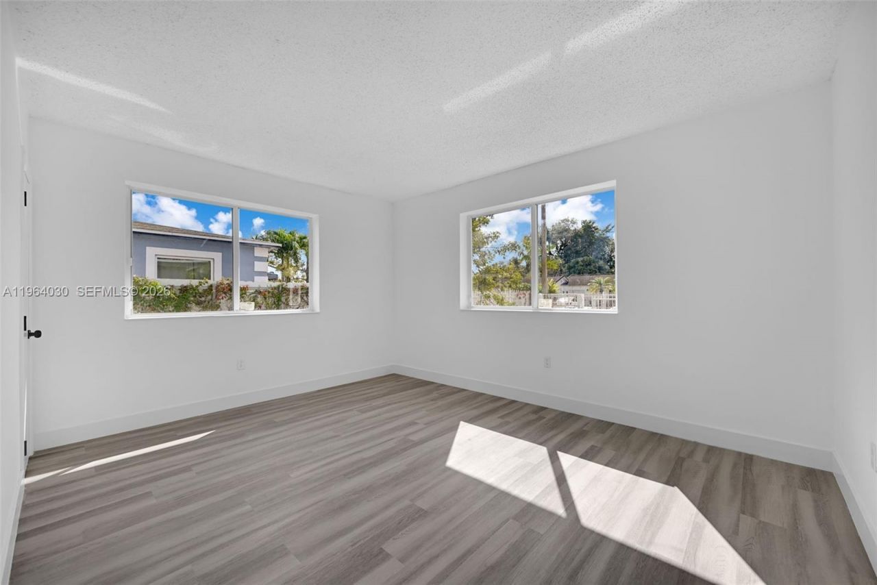 1391 NW 102nd St, Unit 1391, Miami, FL 33147 Photo