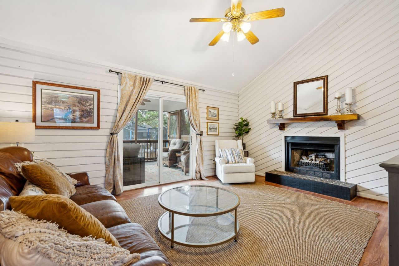 642 Williamson Drive Photo 10