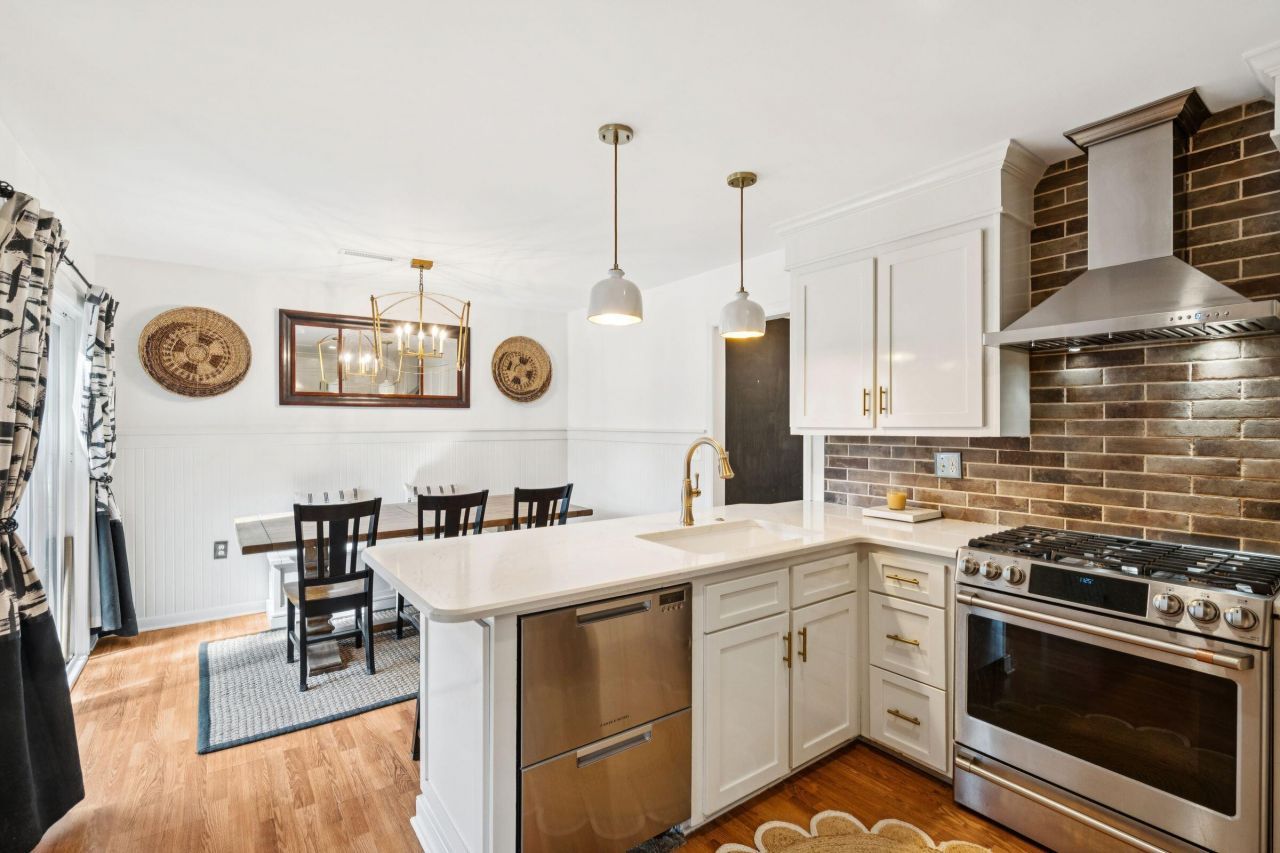 642 Williamson Drive Photo 12