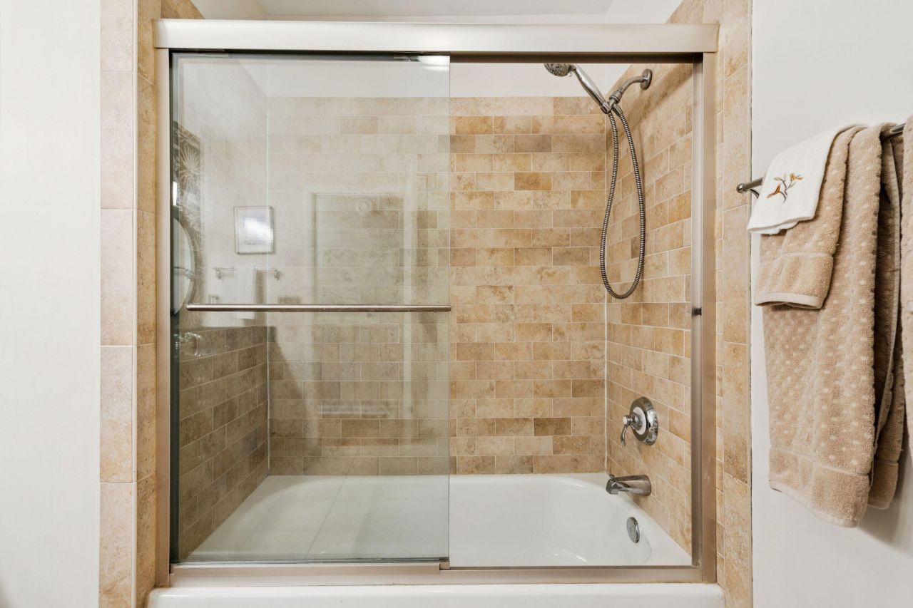 642 Williamson Drive Photo 34