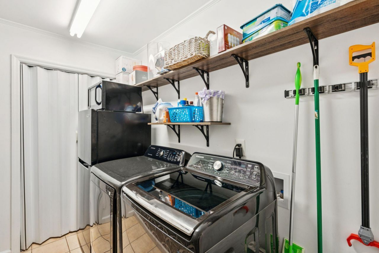 642 Williamson Drive Photo 45