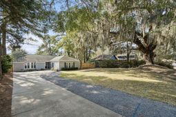 642 Williamson Drive photo 4