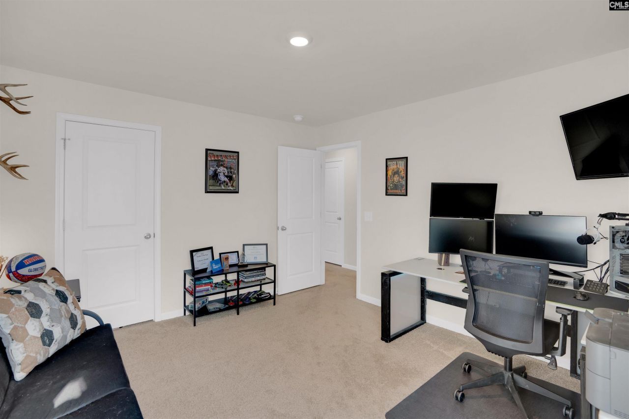 580 Stone Hollow Drive  Photo 34