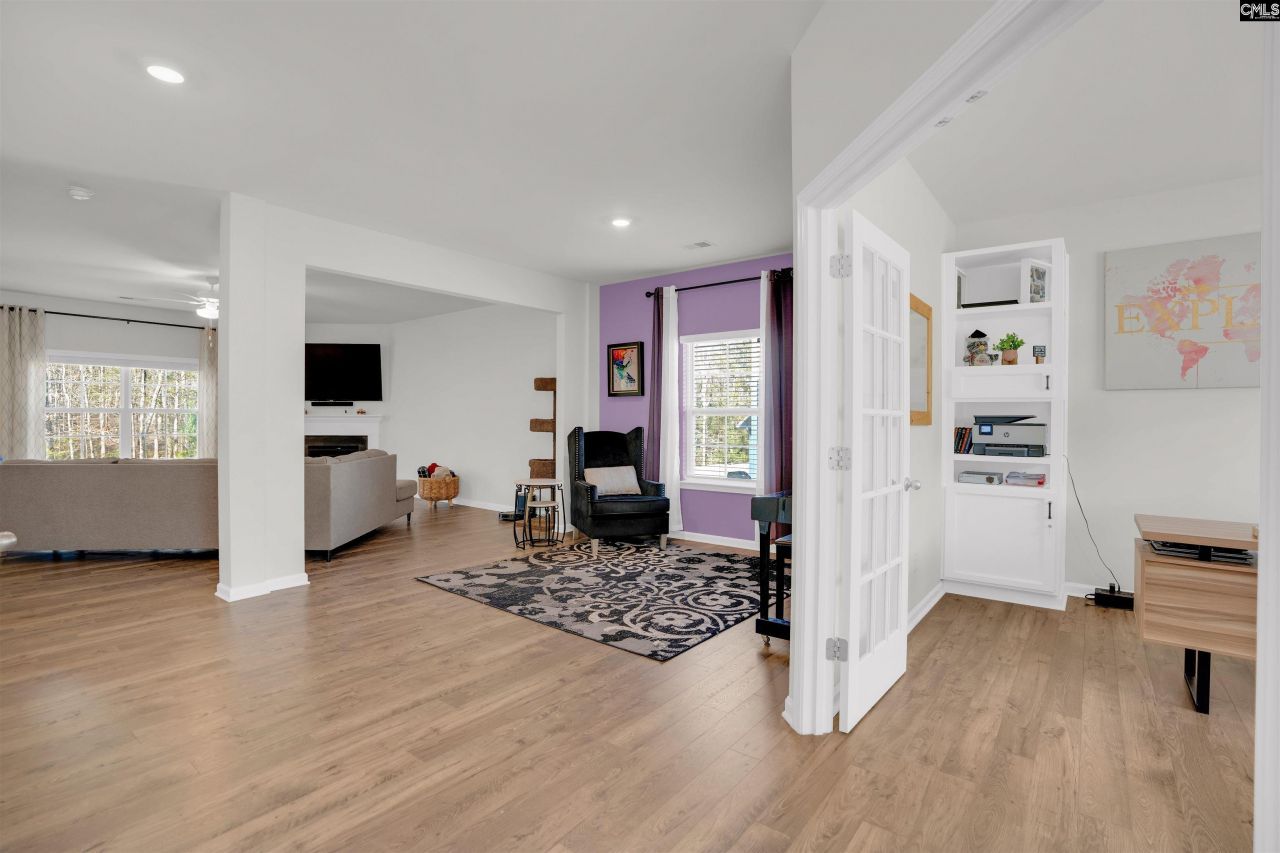 580 Stone Hollow Drive  Photo 5