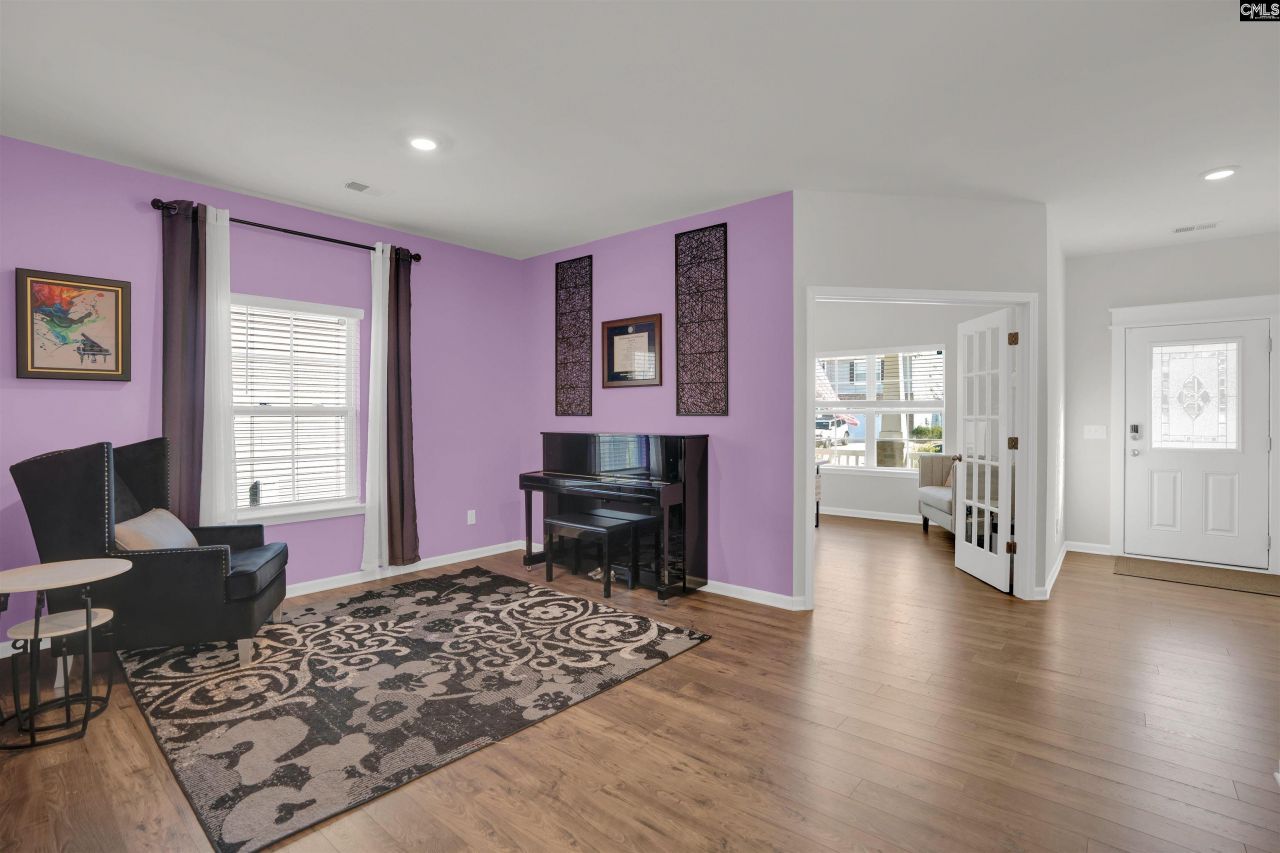 580 Stone Hollow Drive  Photo 6