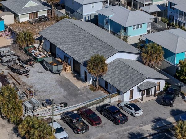 8416 Thomas Drive , Panama City, FL 32408