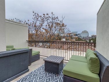 2811 Hood Street, Unit H, Dallas, TX 75219