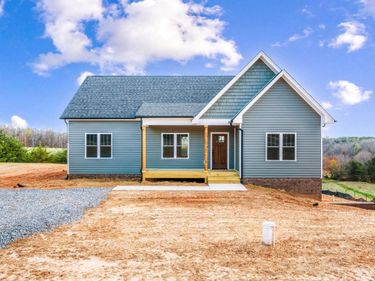 10606 Leesville Road, Lynch Station, VA 24571