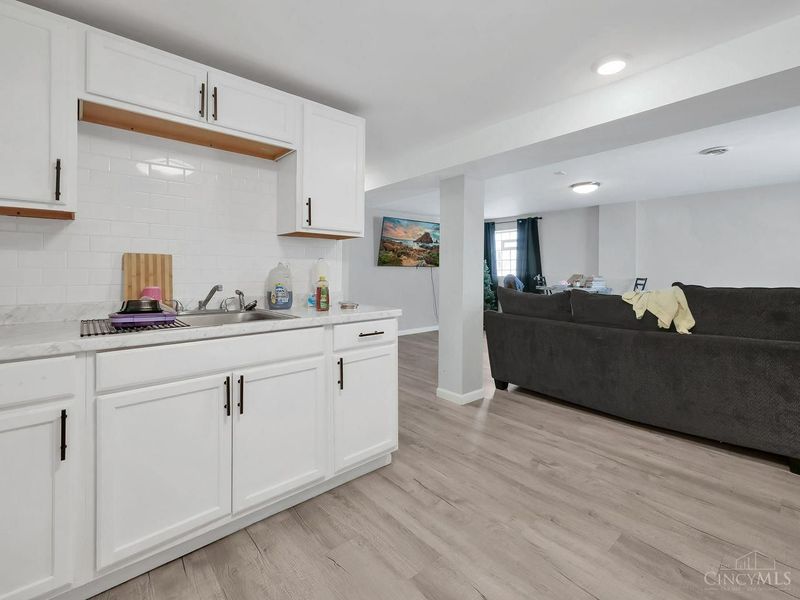 857 Steffen Avenue, Cincinnati, OH 45215 Photo 17