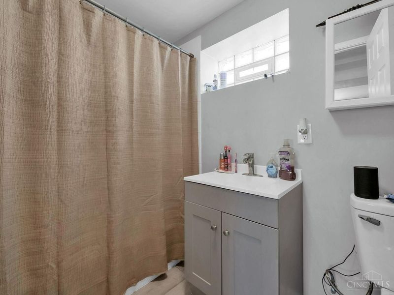 857 Steffen Avenue, Cincinnati, OH 45215 Photo 19