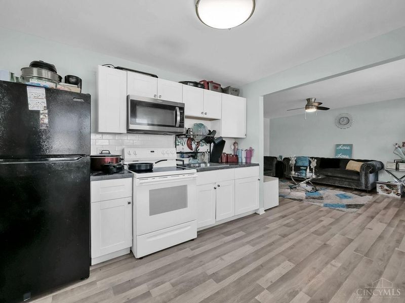 857 Steffen Avenue, Cincinnati, OH 45215 Photo 7