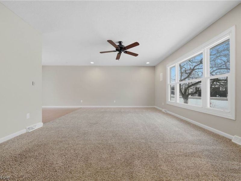 8060 Garnet Avenue NE, Canton, OH 44721 Photo 14