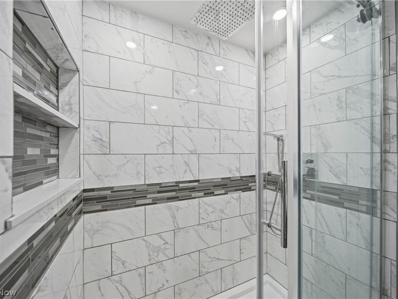 8060 Garnet Avenue NE, Canton, OH 44721 Photo 19