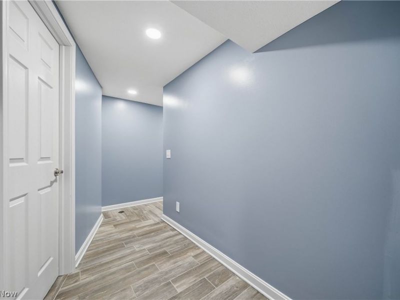 8060 Garnet Avenue NE, Canton, OH 44721 Photo 21