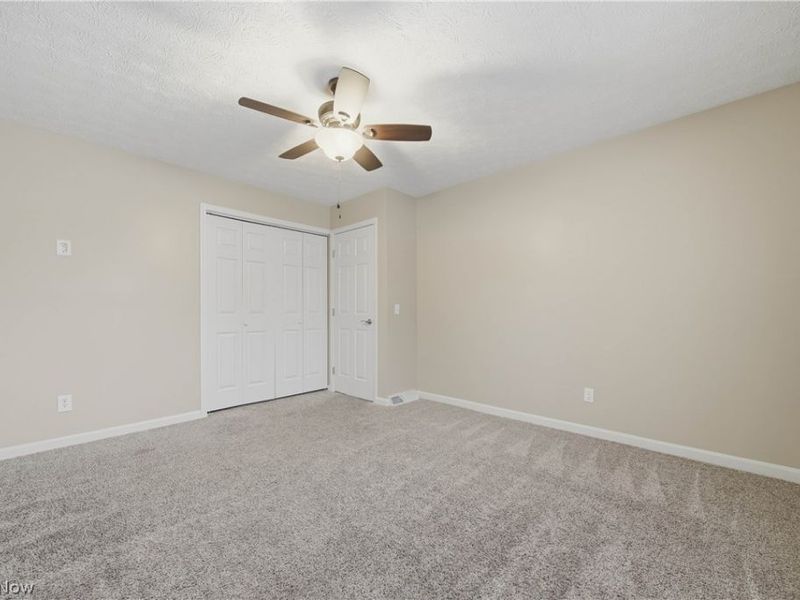 8060 Garnet Avenue NE, Canton, OH 44721 Photo 27