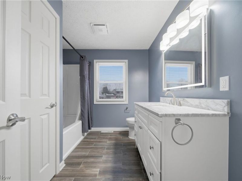 8060 Garnet Avenue NE, Canton, OH 44721 Photo 30