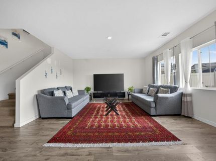 7816 Dracut Dr, Elk Grove, CA 95758 Photo