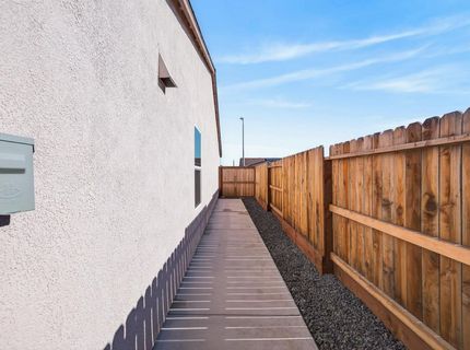 7478 Chadbourne Way, Sacramento, CA 95829 Photo