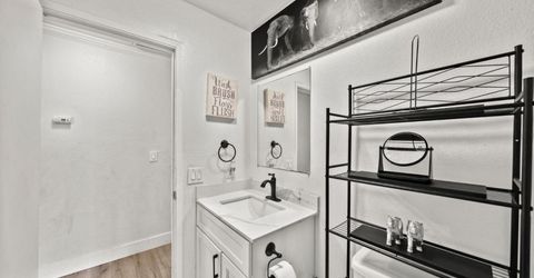 4400 79th St, Sacramento, CA 95820 Photo