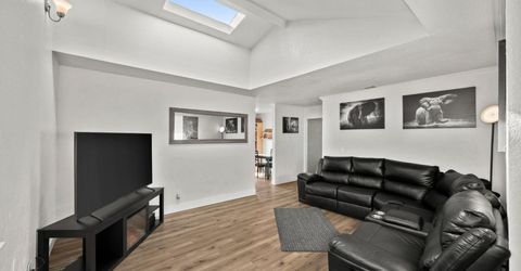 4400 79th St, Sacramento, CA 95820 Photo