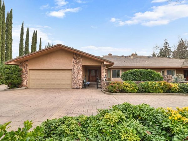 2812 Lacy Ln, Sacramento, CA 95821