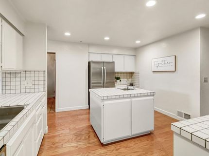 2812 Lacy Ln, Sacramento, CA 95821 Photo