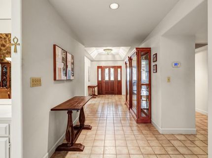 2812 Lacy Ln, Sacramento, CA 95821 Photo