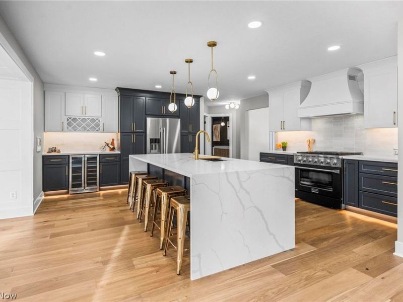 31129 Huntington Woods Parkway, Bay Village, OH 44140 Photo 10