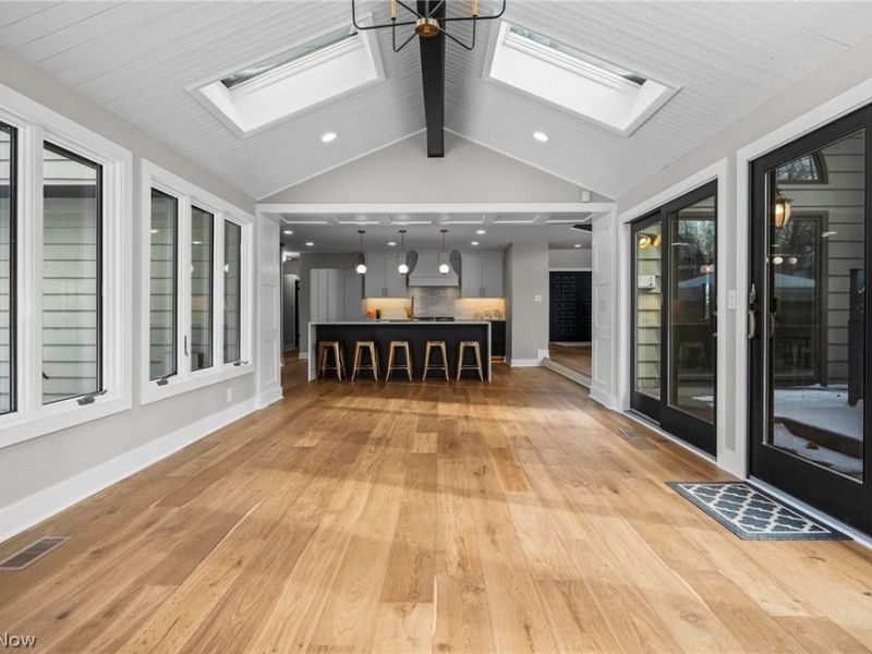 31129 Huntington Woods Parkway, Bay Village, OH 44140 Photo 15