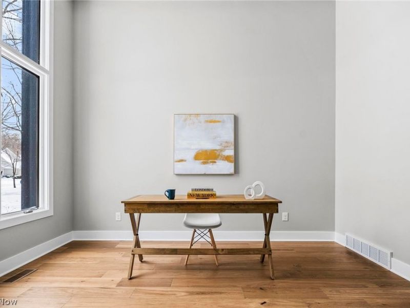 31129 Huntington Woods Parkway, Bay Village, OH 44140 Photo 3