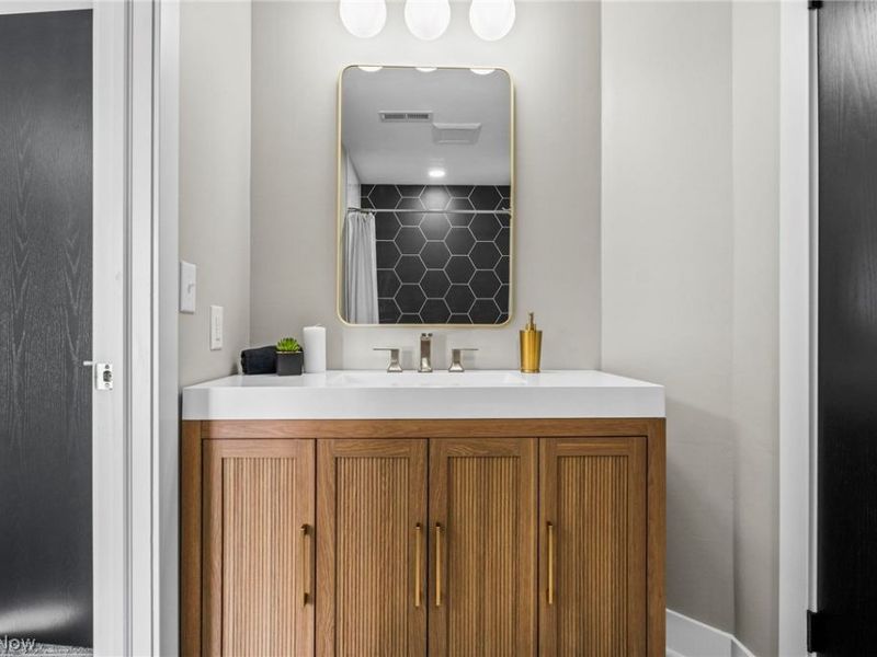 31129 Huntington Woods Parkway, Bay Village, OH 44140 Photo 36