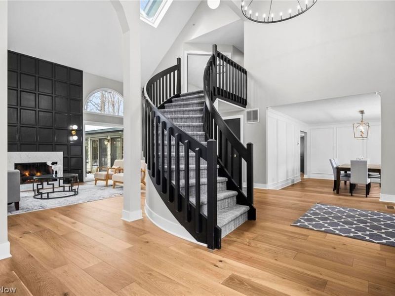 31129 Huntington Woods Parkway, Bay Village, OH 44140 Photo 4