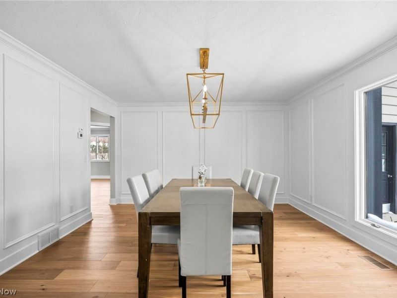 31129 Huntington Woods Parkway, Bay Village, OH 44140 Photo 5