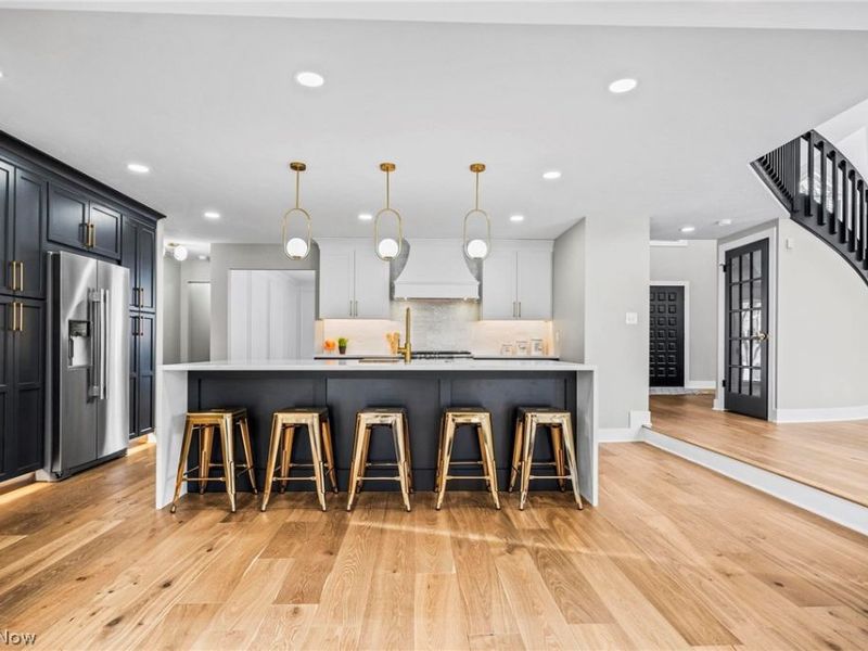 31129 Huntington Woods Parkway, Bay Village, OH 44140 Photo 9