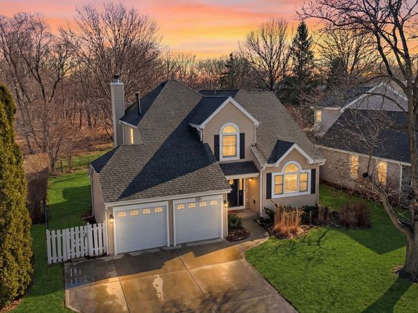 539 Newberry Drive, Elk Grove Village, IL 60007