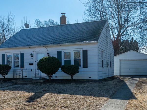 205 Sunset Lane, Mount Morris, IL 61054