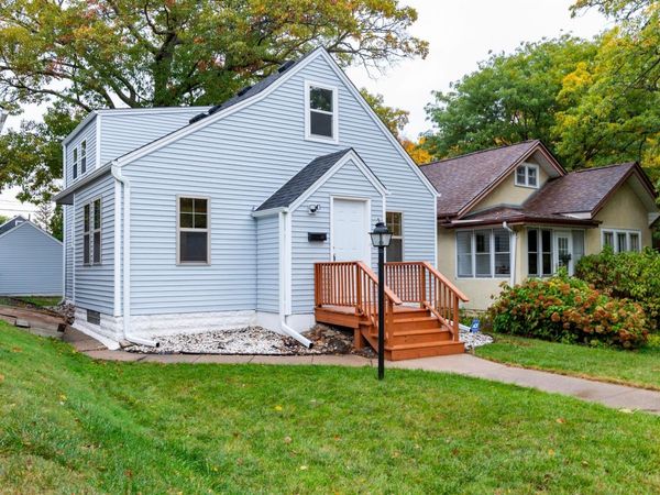 3355 Upton Avenue N, Minneapolis, MN 55412
