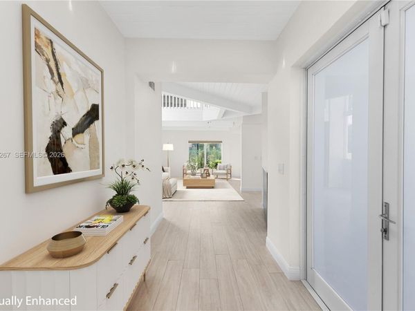 20205 W Oak Haven Cir, Miami, FL 33179