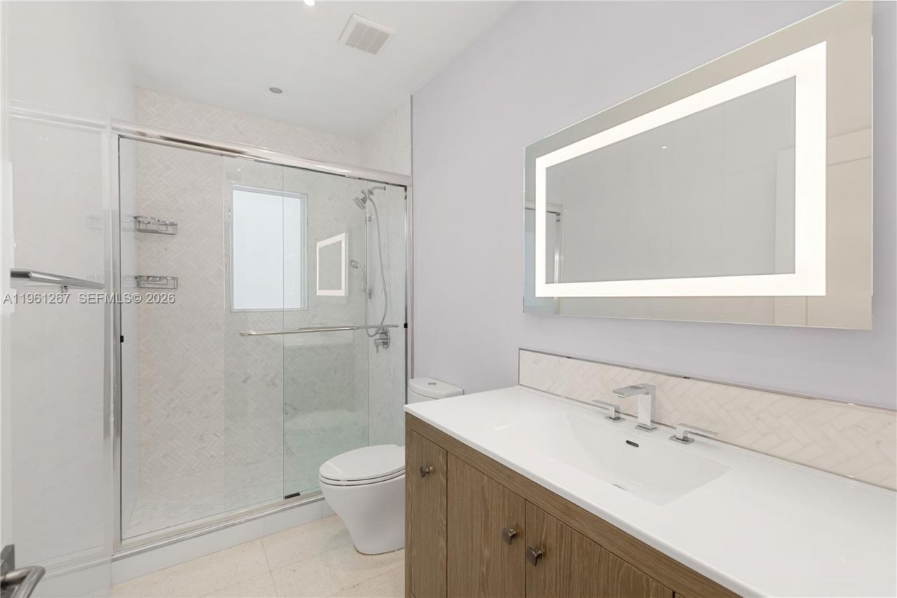 20205 W Oak Haven Cir, Miami, FL 33179 Photo