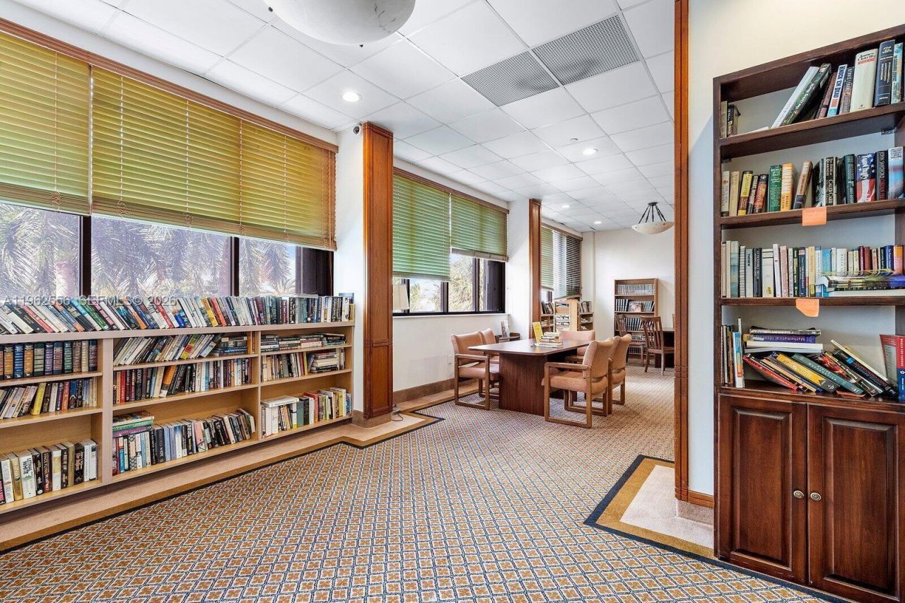 2801 NE 183rd St , Unit 1607W, Aventura, FL 33160 Photo