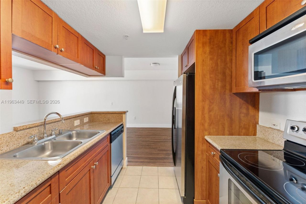 36 NW 6th Ave , Unit 502, Miami, FL 33128 Photo