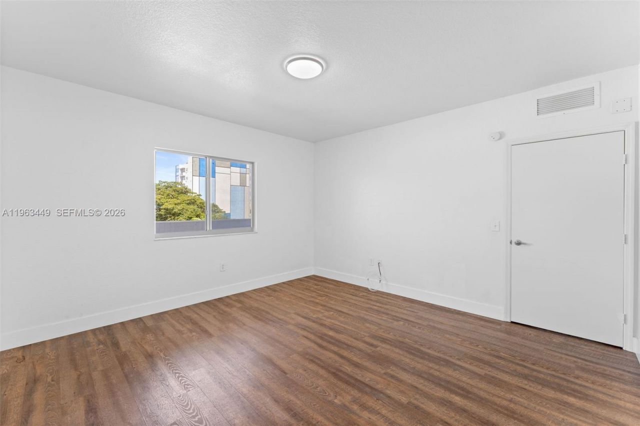 36 NW 6th Ave , Unit 502, Miami, FL 33128 Photo