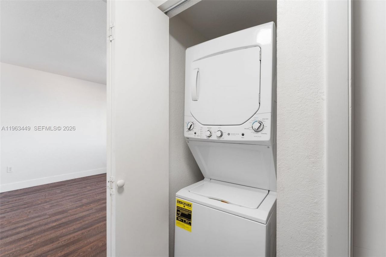 36 NW 6th Ave , Unit 502, Miami, FL 33128 Photo