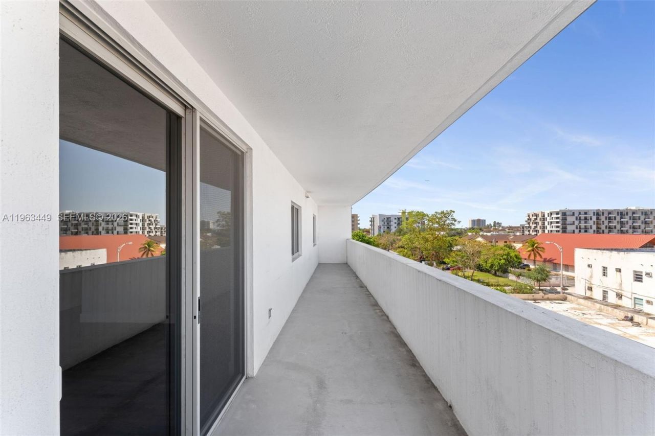 36 NW 6th Ave , Unit 502, Miami, FL 33128 Photo