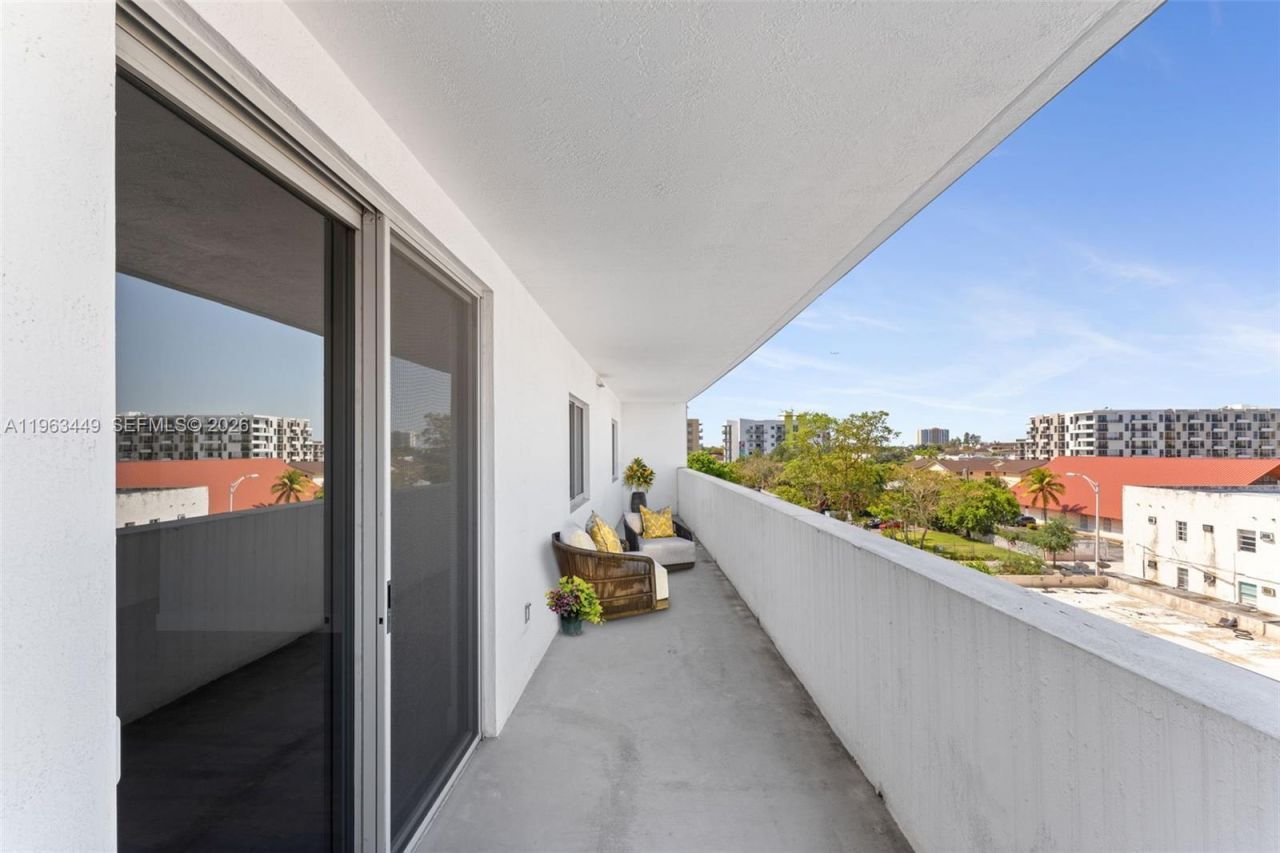36 NW 6th Ave , Unit 502, Miami, FL 33128 Photo