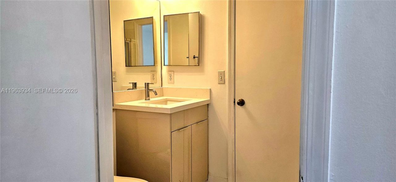 3686 San Simeon Cir , Unit 3686, Weston, FL 33331 Photo