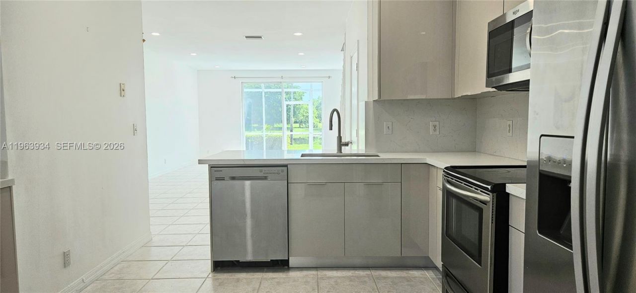 3686 San Simeon Cir , Unit 3686, Weston, FL 33331 Photo