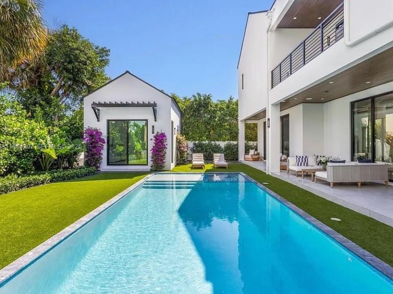 123 Murray Rd , West Palm Beach, FL 33405 Photo